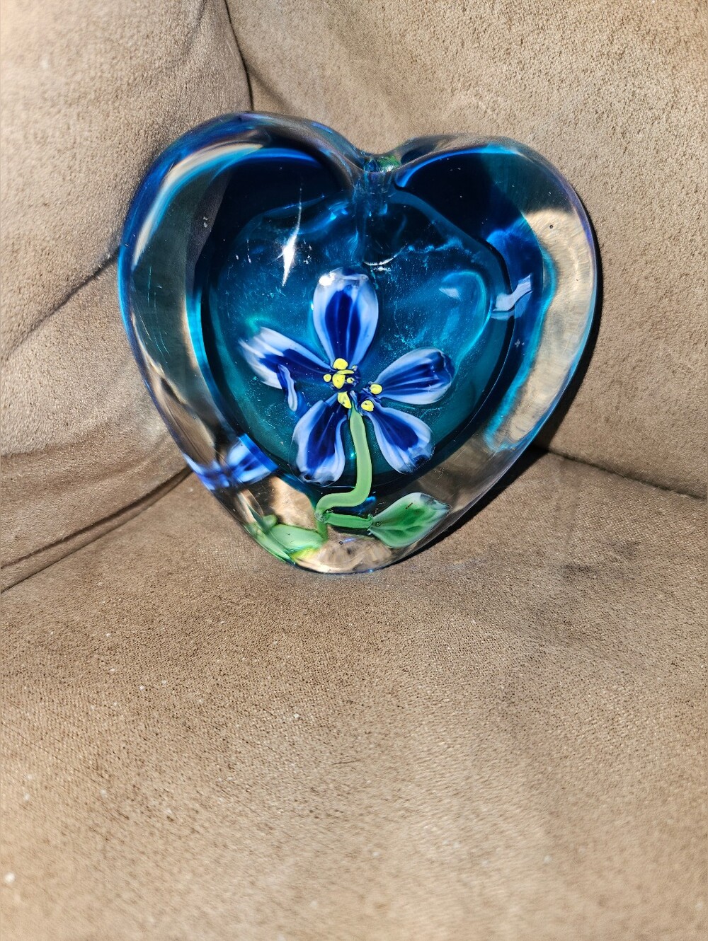 Vintage Heart-Shaped Glass Paperweight /Pen, Pencil Holder